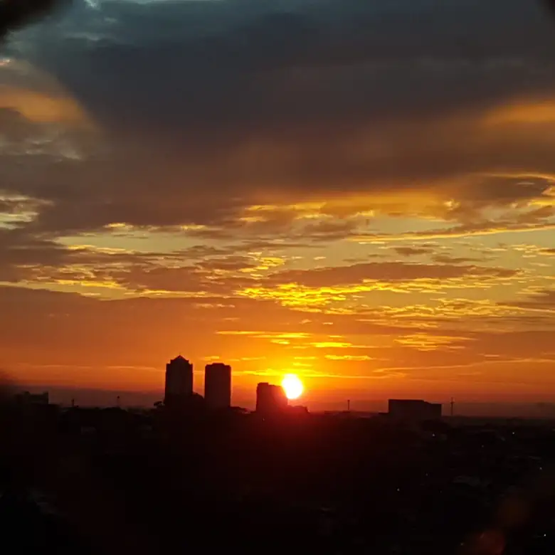 Amanhecer observado a partir do apartamento, foto 03